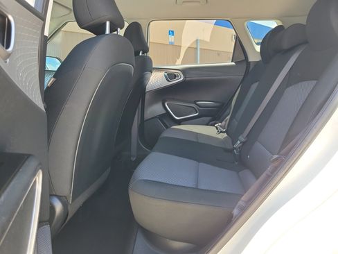 Used 2023 Kia Soul LX FWD image 8