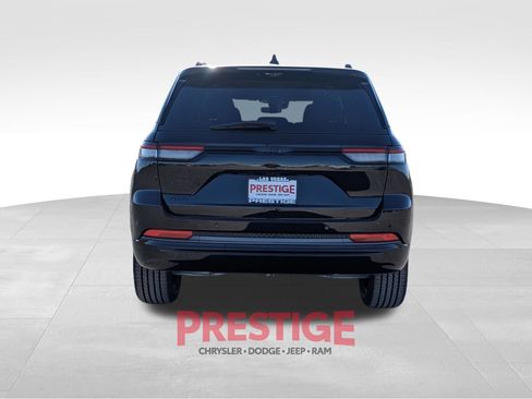 New 2026 Jeep Grand Cherokee Limited AWD/4WD image 6