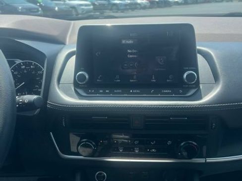 Used 2021 Nissan Rogue S AWD/4WD image 18