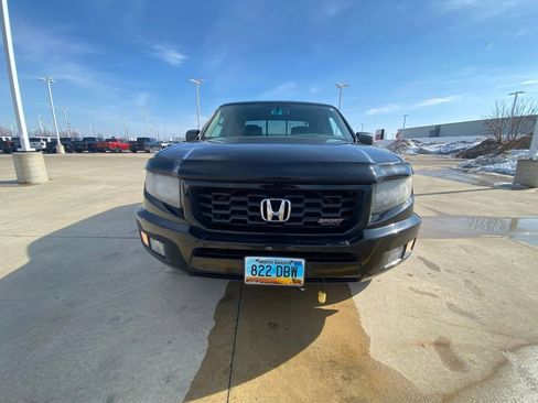 Used 2014 Honda Ridgeline Sport image 2