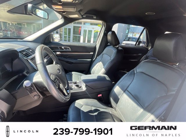 Used 2019 Ford Explorer Limited w/ Ford Safe & Smart Package FWD image 10
