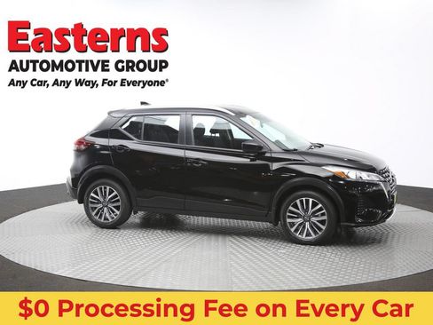 Used 2023 Nissan Kicks SV FWD image 45