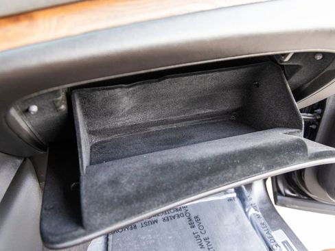 Used 2019 Cadillac Escalade Premium Luxury image 33