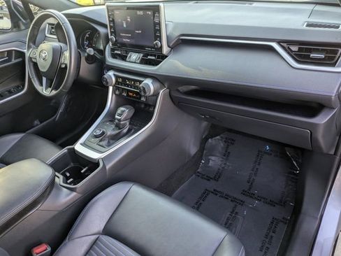 Used 2022 Toyota RAV4 XSE image 33