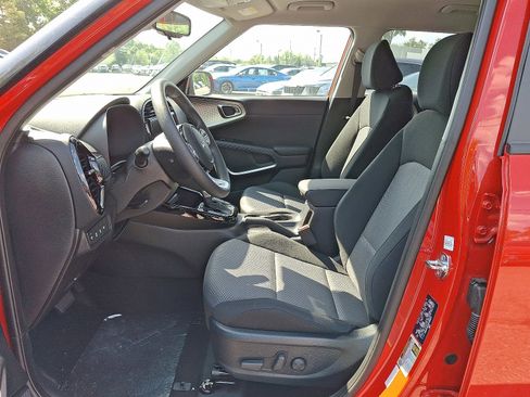 New 2025 Kia Soul S image 11