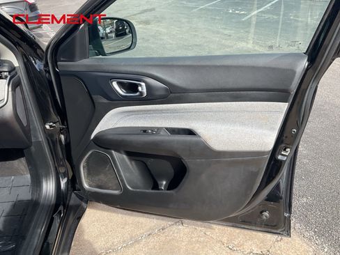 Used 2022 Jeep Compass Latitude w/ Convenience Group image 51