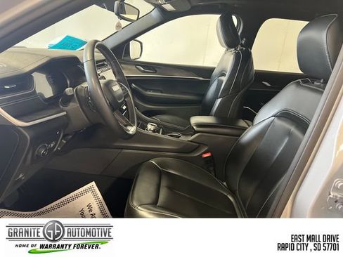 Used 2024 Jeep Grand Cherokee Limited 4xe AWD/4WD image 18