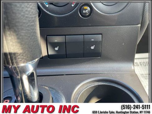 Used 2010 Ford Explorer XLT image 16