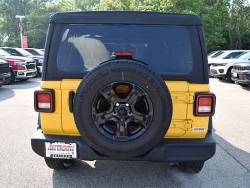 Used 2021 Jeep Wrangler Unlimited Sport image 7