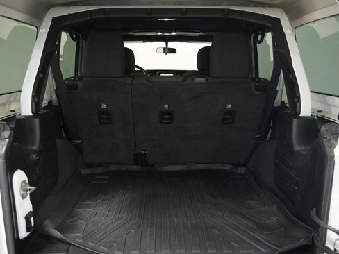 Used 2022 Jeep Wrangler Unlimited Sport AWD/4WD image 11