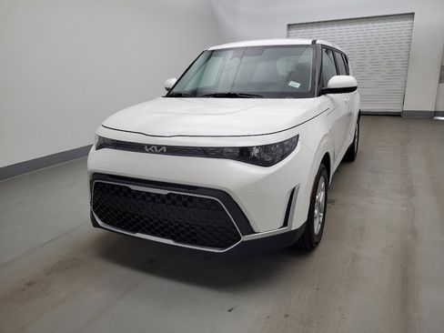 Used 2025 Kia Soul LX w/ LX Technology Package image 15