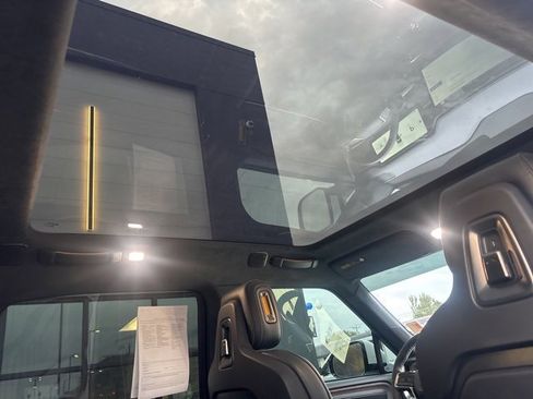 Used 2023 Rivian R1T Launch Edition image 16