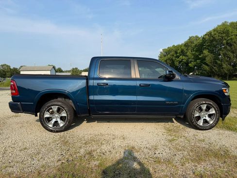 Used 2019 RAM 1500 Laramie AWD/4WD image 4