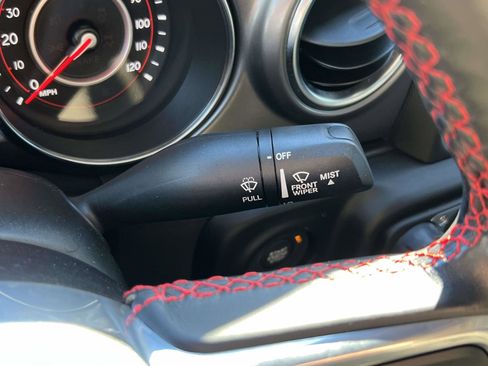 Used 2022 Jeep Gladiator Rubicon w/ Cold Weather Group image 22