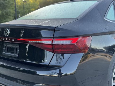 New 2025 Volkswagen Jetta SE image 8