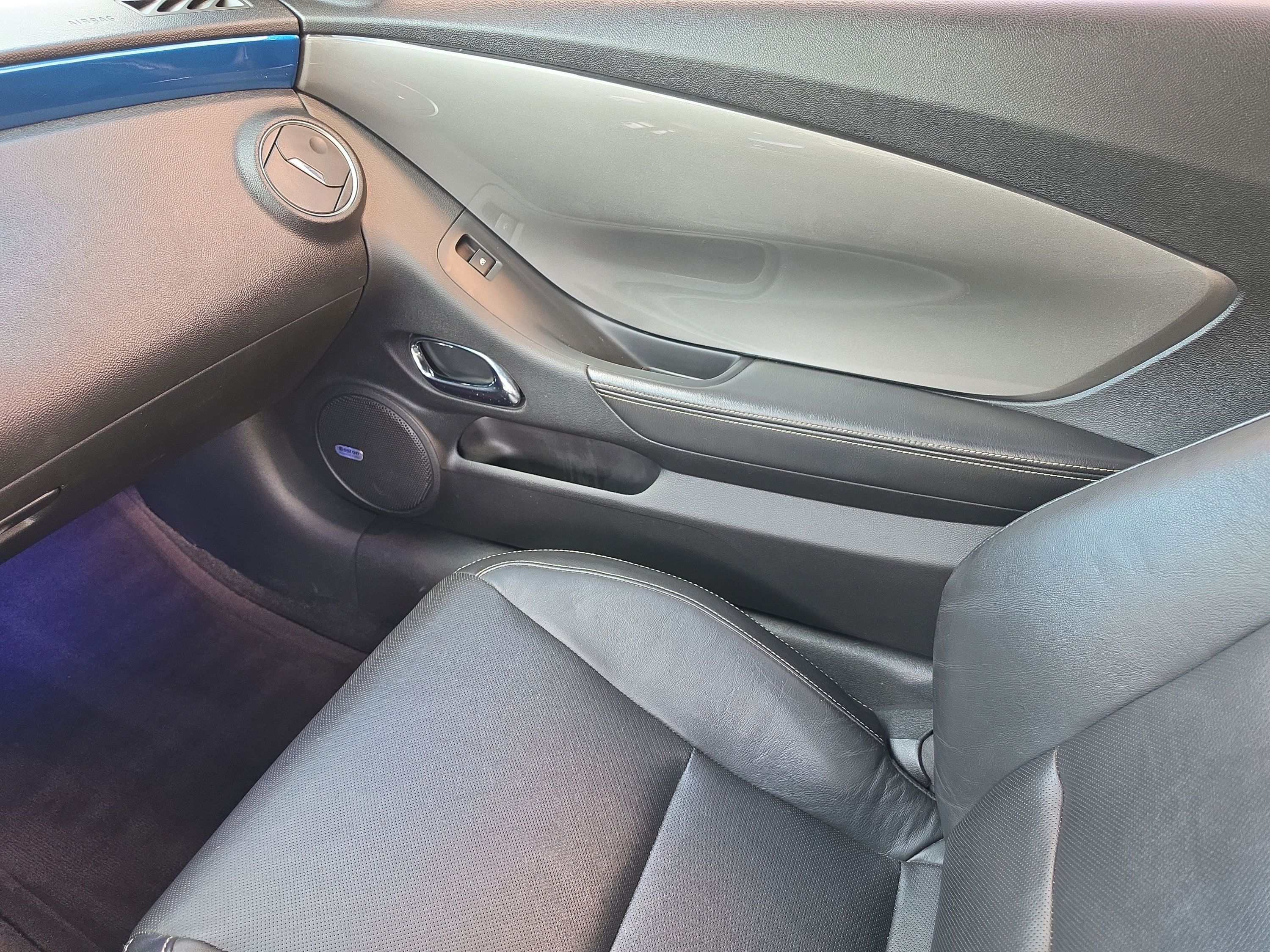 Used 2010 Chevrolet Camaro SS w/ RS Package RWD image 21