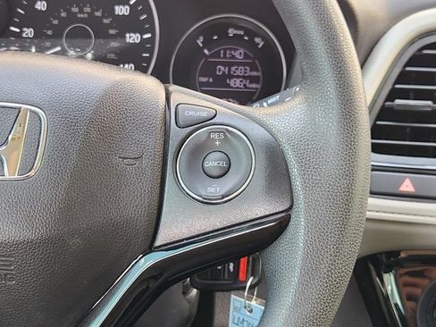 Used 2020 Honda HR-V LX image 28