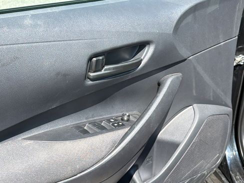 Used 2025 Toyota Corolla LE FWD image 15