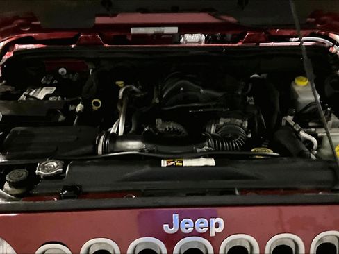 Used 2013 Jeep Wrangler Sahara w/ Dual Top Group image 9