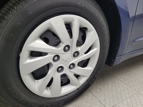 Used 2018 Hyundai Elantra SEL image 31