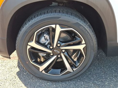 Certified 2023 Chevrolet TrailBlazer RS w/ Convenience Package AWD/4WD image 12