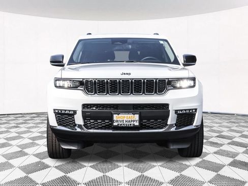 Used 2021 Jeep Grand Cherokee L Limited AWD/4WD image 11