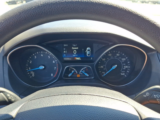 Used 2018 Ford Focus SE w/ SE Appearance Package FWD image 19