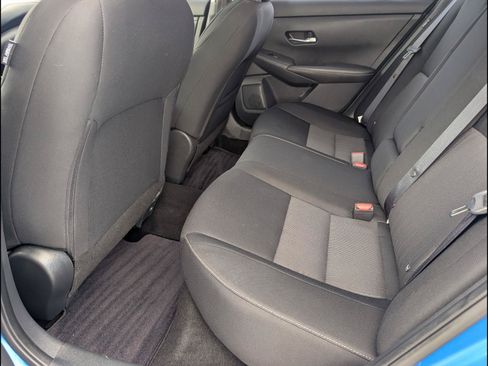 Used 2022 Nissan Sentra SV w/ All-Weather Package FWD image 10