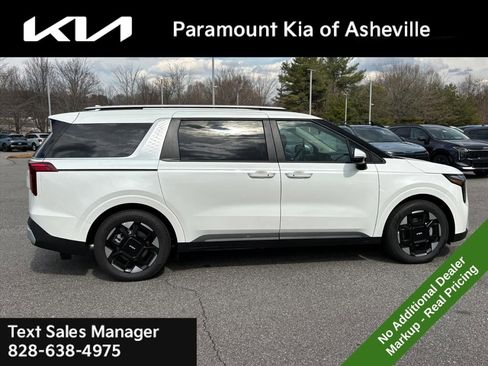 New 2026 Kia Carnival EX image 6