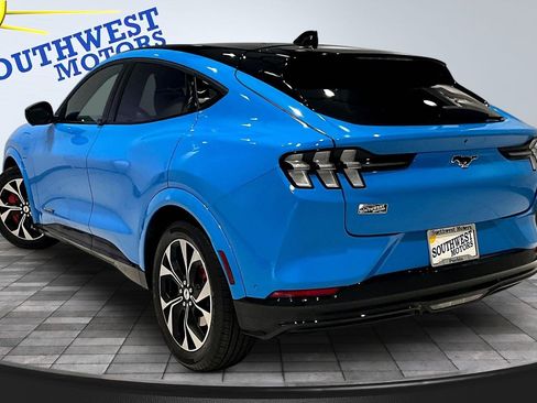 Used 2021 Ford Mustang Mach-E Premium w/ Equipment Group 301A AWD/4WD image 5