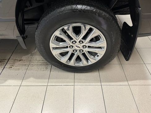 Used 2024 Ford F150 Lariat w/ FX4 Off-Road Package image 30