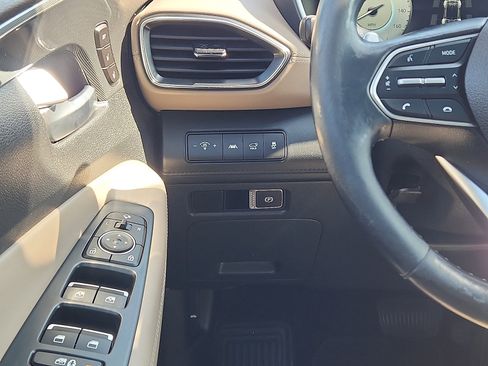 Used 2022 Hyundai Santa Fe Limited image 13