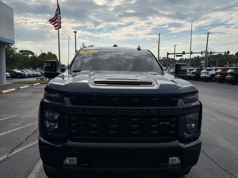 Used 2021 Chevrolet Silverado 2500 Custom w/ Custom Value Package AWD/4WD image 8