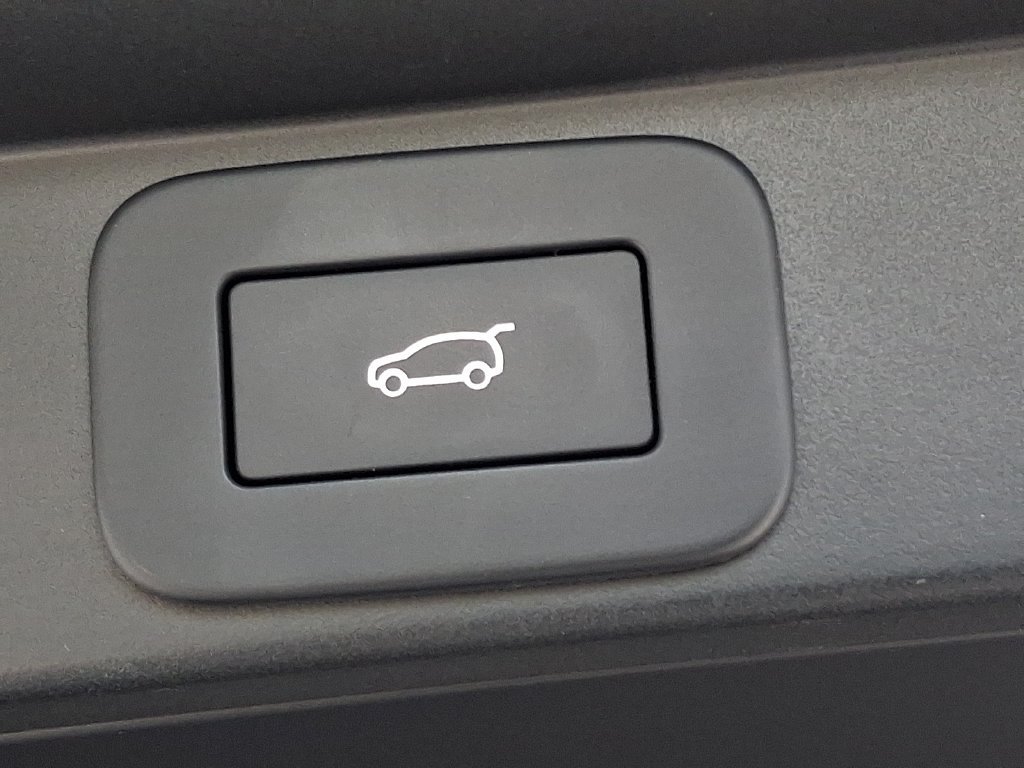 Used 2025 Land Rover Range Rover SE AWD/4WD image 29