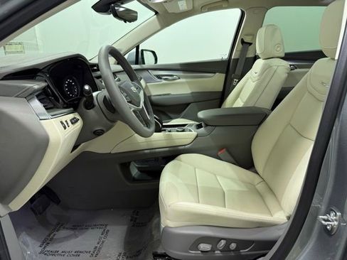New 2026 Cadillac XT5 Premium Luxury w/ Driver Assist Package image 13