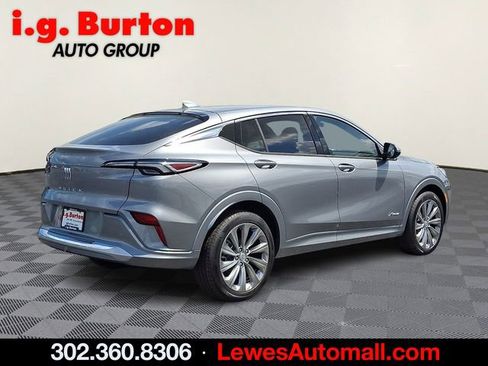 New 2026 Buick Envista Avenir FWD image 4