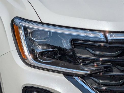 New 2026 Volkswagen Atlas Cross Sport SEL image 9