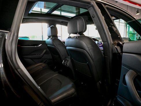 Used 2022 Maserati Levante GT image 23