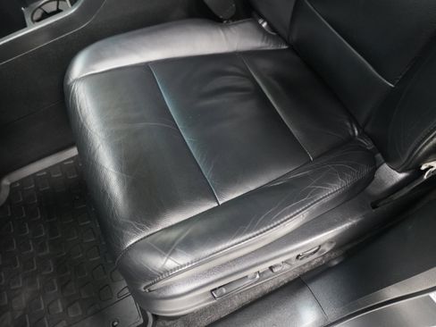 Used 2011 Honda Pilot Touring image 12