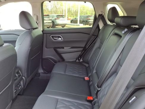 New 2026 Nissan Rogue Platinum AWD/4WD image 8