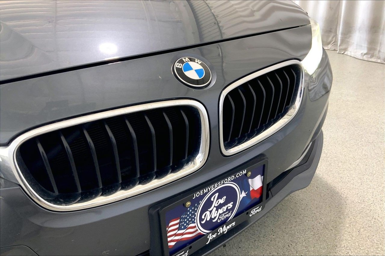 Used 2018 BMW 330i Sedan RWD image 7