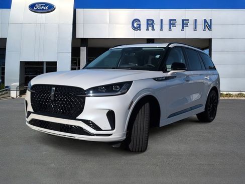 New 2026 Lincoln Aviator Reserve w/ Luxury Package image 11