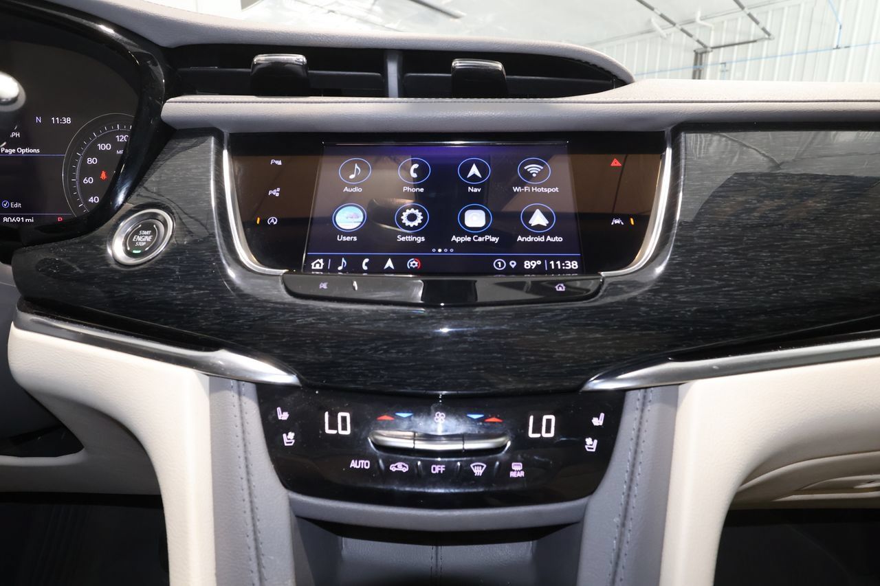 Used 2023 Cadillac XT6 Premium Luxury w/ Technology Package AWD/4WD image 18