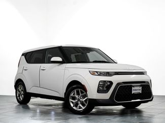 Used 2022 Kia Soul LX w/ Technology Package FWD video 1