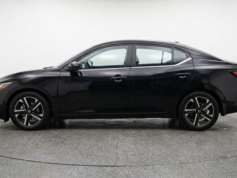 Used 2025 Nissan Sentra SV FWD image 5
