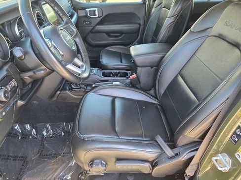Used 2022 Jeep Wrangler Unlimited Sahara AWD/4WD image 12