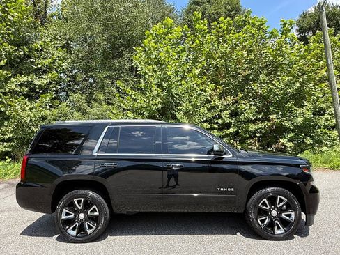 Used 2020 Chevrolet Tahoe Premier RWD image 5