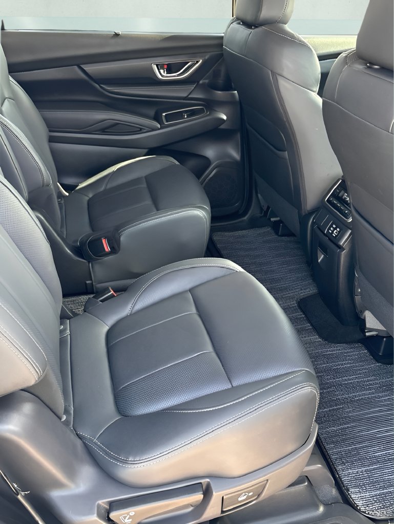 Used 2024 Subaru Ascent Limited AWD/4WD image 17