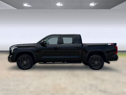 Used 2024 Toyota Tundra SR5 w/ SR5 Convenience Package AWD/4WD image 2