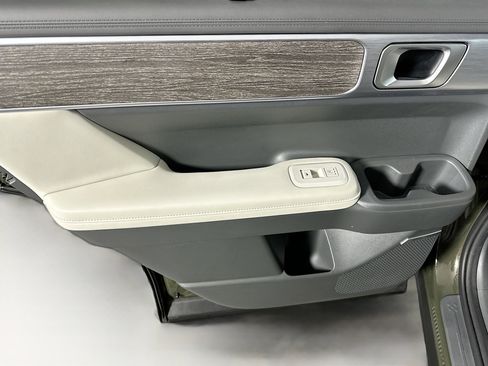 Used 2024 Hyundai Santa Fe Limited image 27